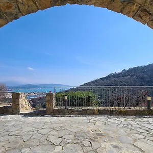 Séjour à la campagne La Pietra, La Spezia