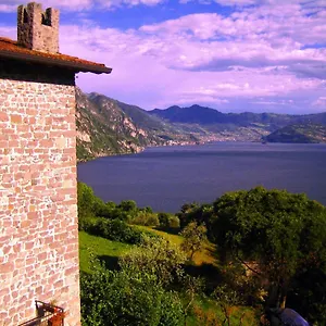 https://castello-di-zorzino-iseo-lake.it-lombardy.com